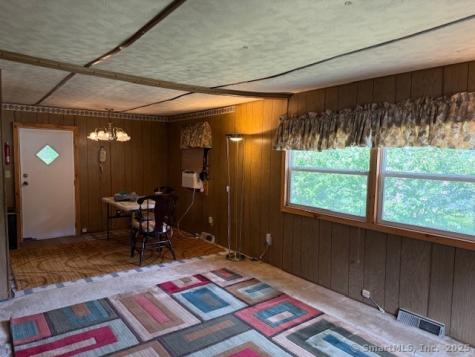 437 Putnam Pike Killingly CT 06241