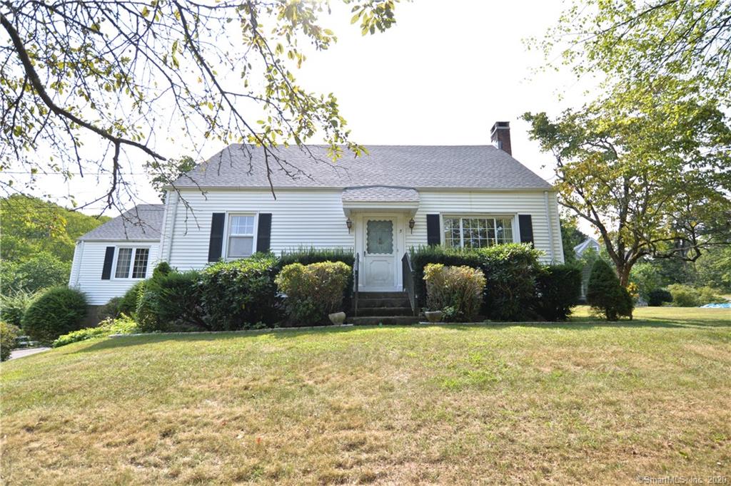 5 Central Road Middlebury CT 06762