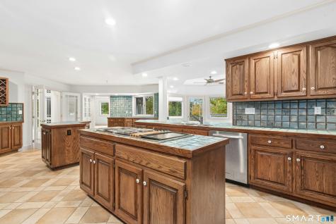260 Umpawaug Road Redding CT 06896