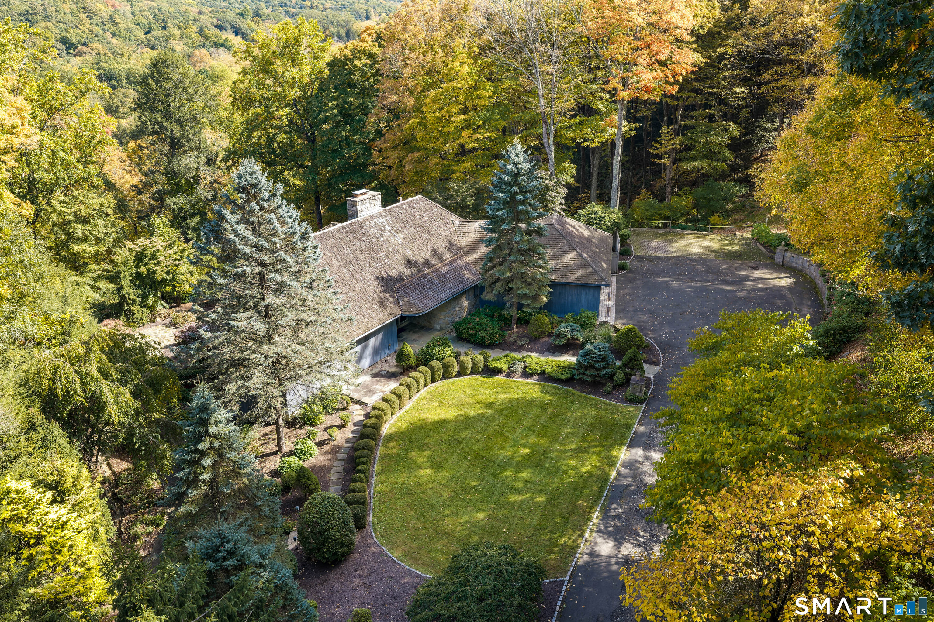 260 Umpawaug Road Redding CT 06896