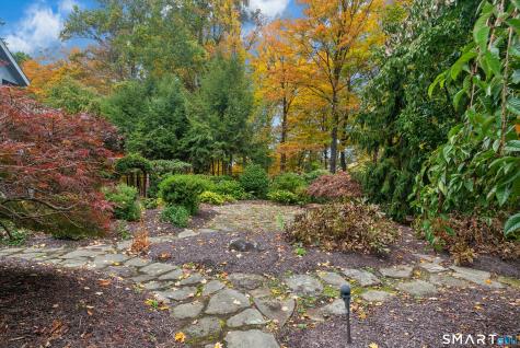260 Umpawaug Road Redding CT 06896