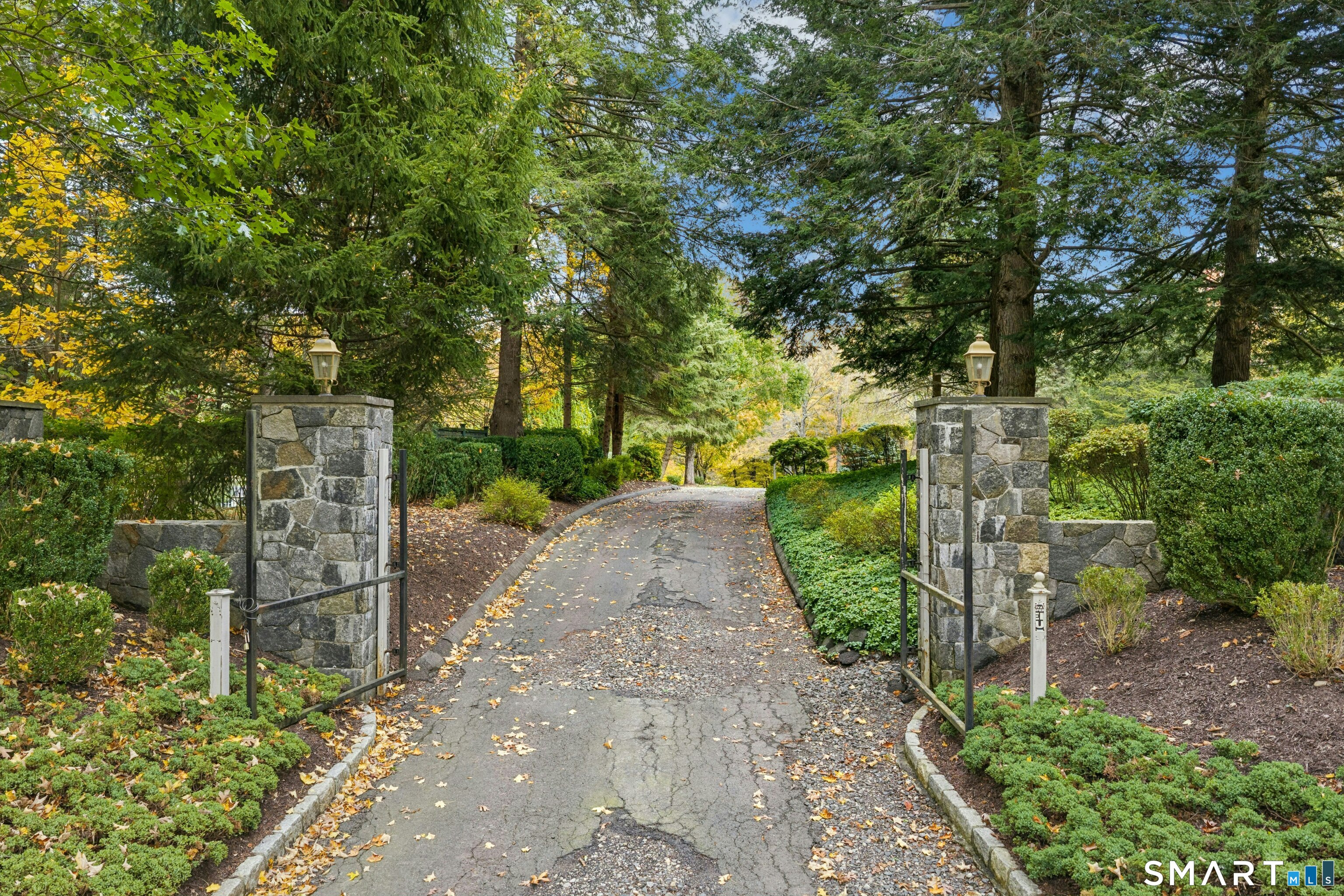 260 Umpawaug Road Redding CT 06896