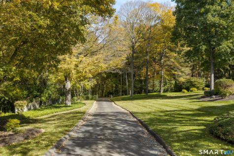 260 Umpawaug Road Redding CT 06896