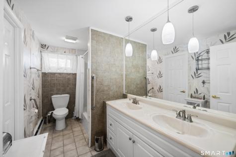 26 Downing Circle Bloomfield CT 06002