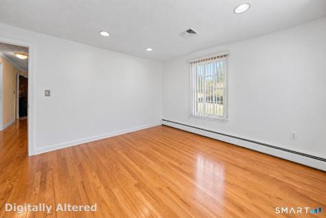 26 Downing Circle Bloomfield CT 06002
