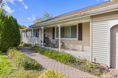 26 Downing Circle Bloomfield CT 06002