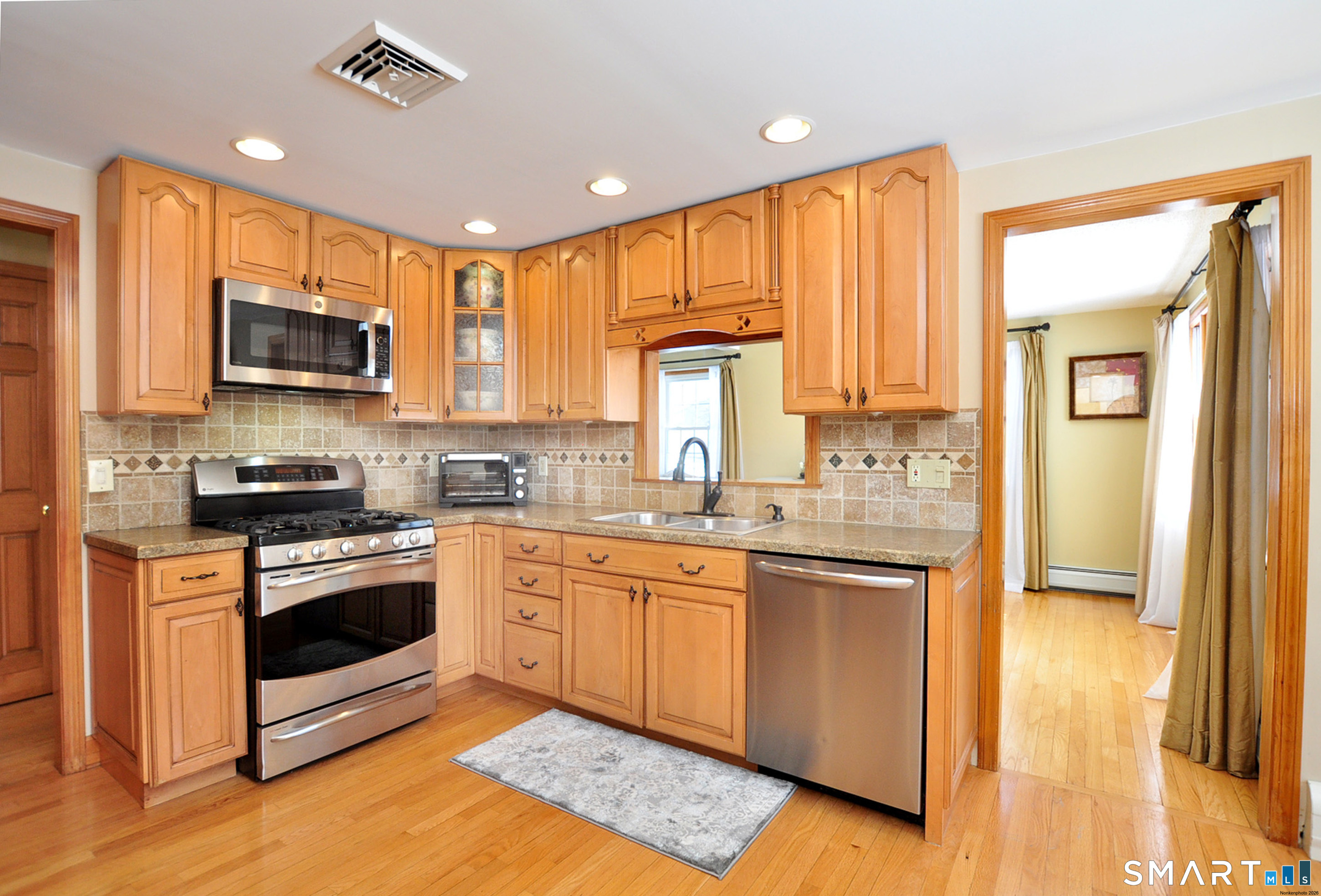 5 Maize Lane East Granby CT 06026