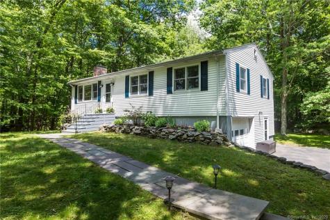 122 Head Of Meadow Road Newtown CT 06470