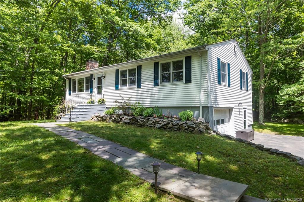 122 Head Of Meadow Road Newtown CT 06470