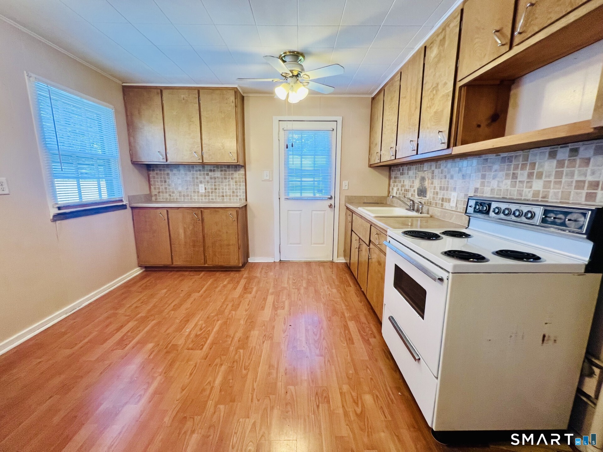 13 Midway Oval Groton CT 06340