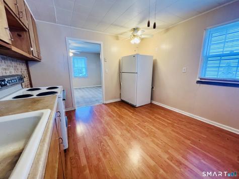13 Midway Oval Groton CT 06340