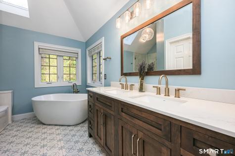 11 Balsam Circle Shelton CT 06484