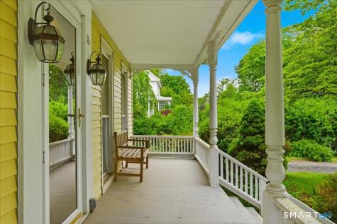 16 Main Street Essex CT 06442
