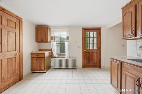 16 Main Street Essex CT 06442