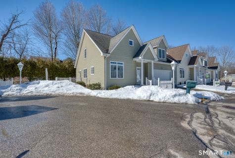 7 Chestnut Hollow Road Colchester CT 06415