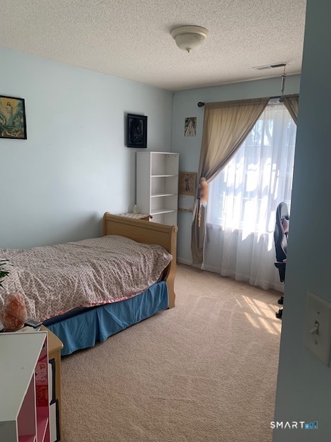 55 Alling Court Berlin CT 06037