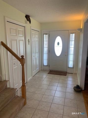 55 Alling Court Berlin CT 06037