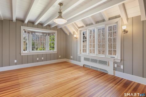 71 Saint Johns Place New Canaan CT 06840