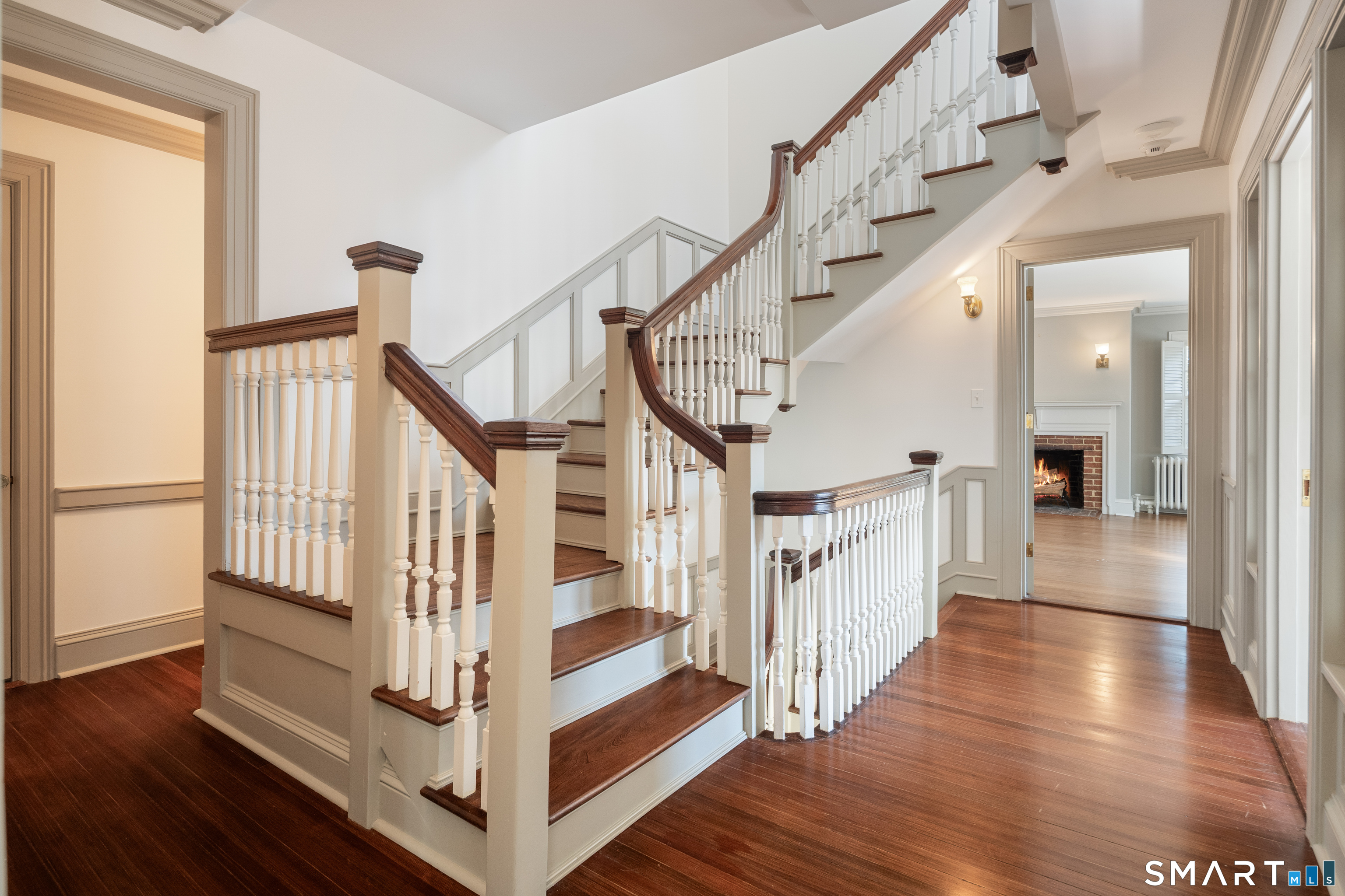 71 Saint Johns Place New Canaan CT 06840