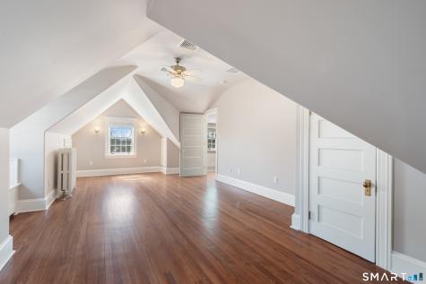 71 Saint Johns Place New Canaan CT 06840