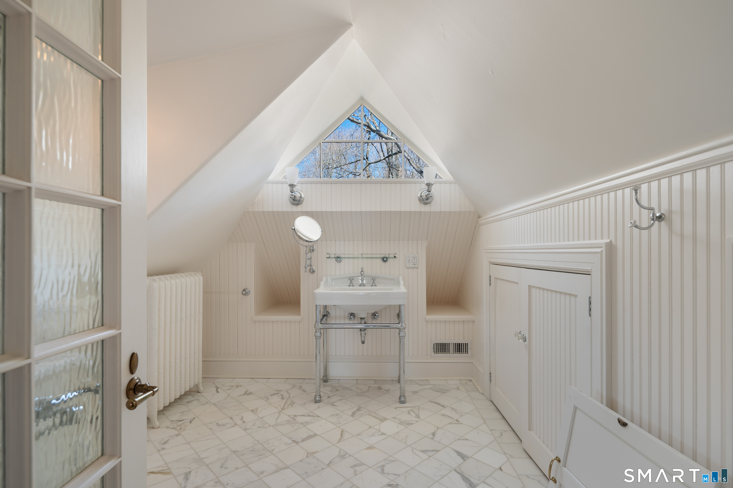 71 Saint Johns Place New Canaan CT 06840