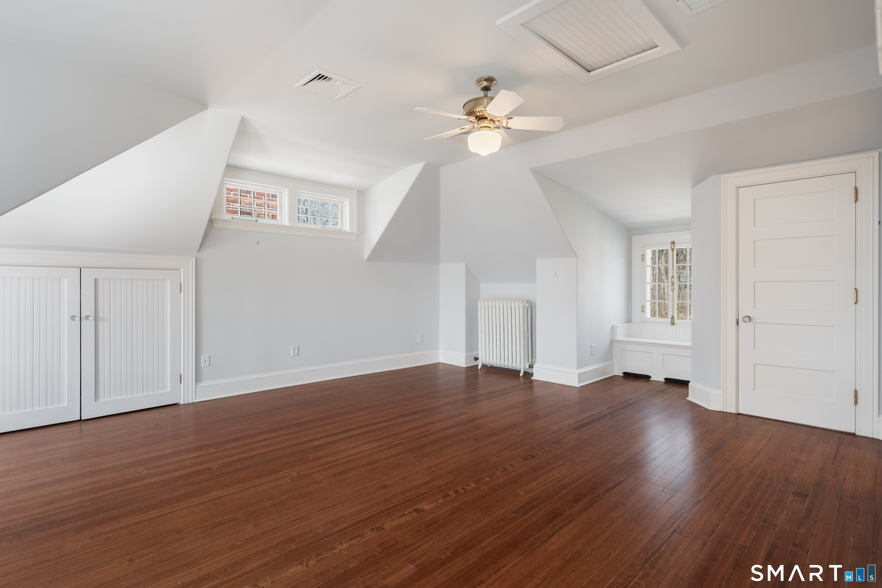 71 Saint Johns Place New Canaan CT 06840