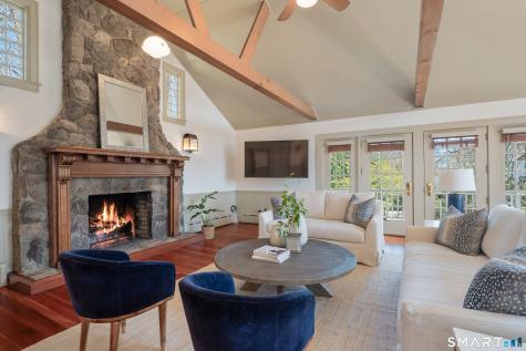 71 Saint Johns Place New Canaan CT 06840