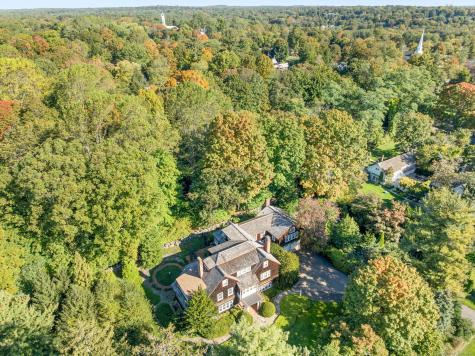 71 Saint Johns Place New Canaan CT 06840