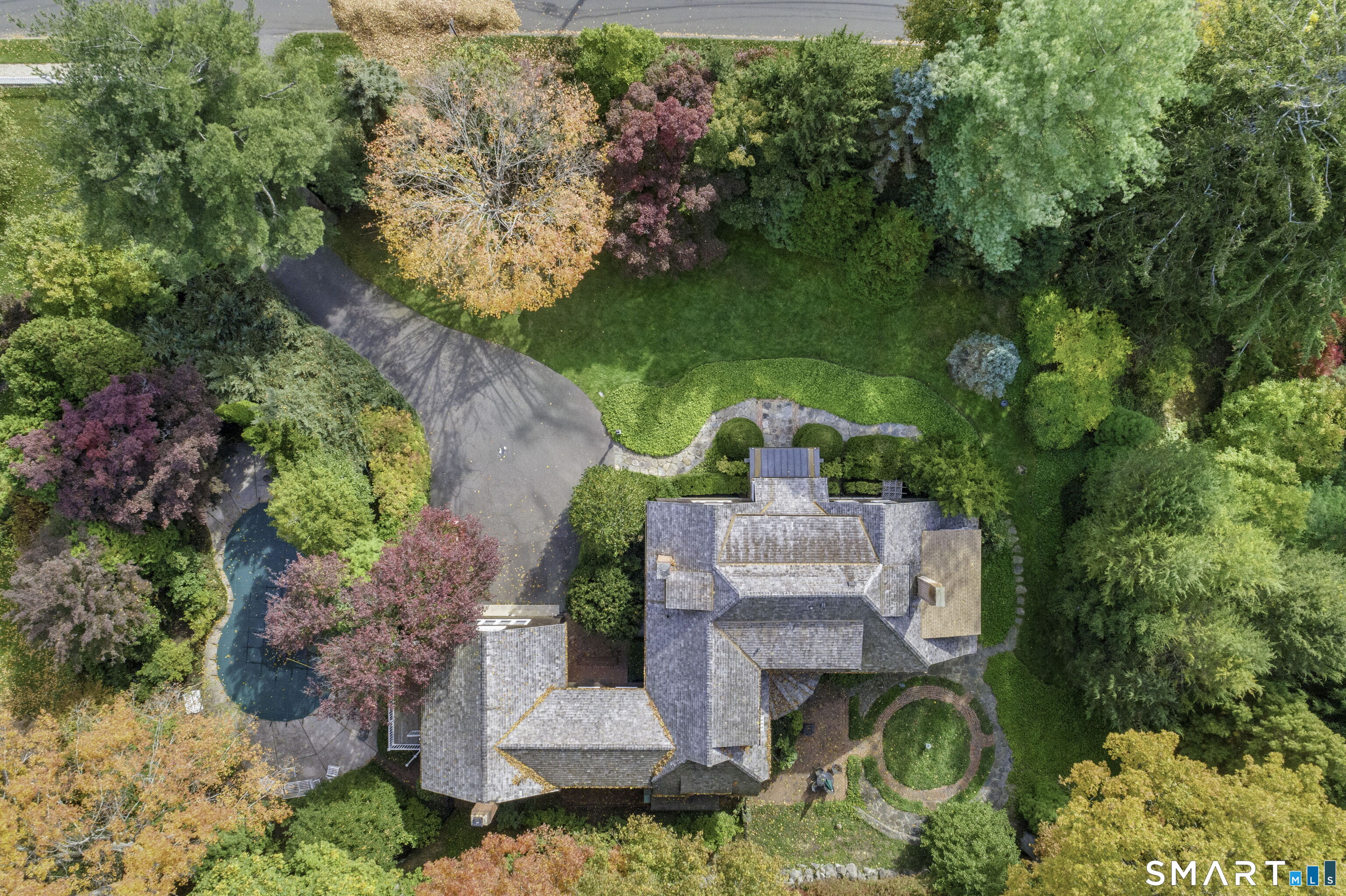 71 Saint Johns Place New Canaan CT 06840