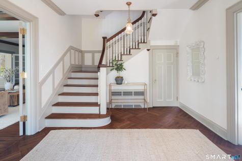 71 Saint Johns Place New Canaan CT 06840