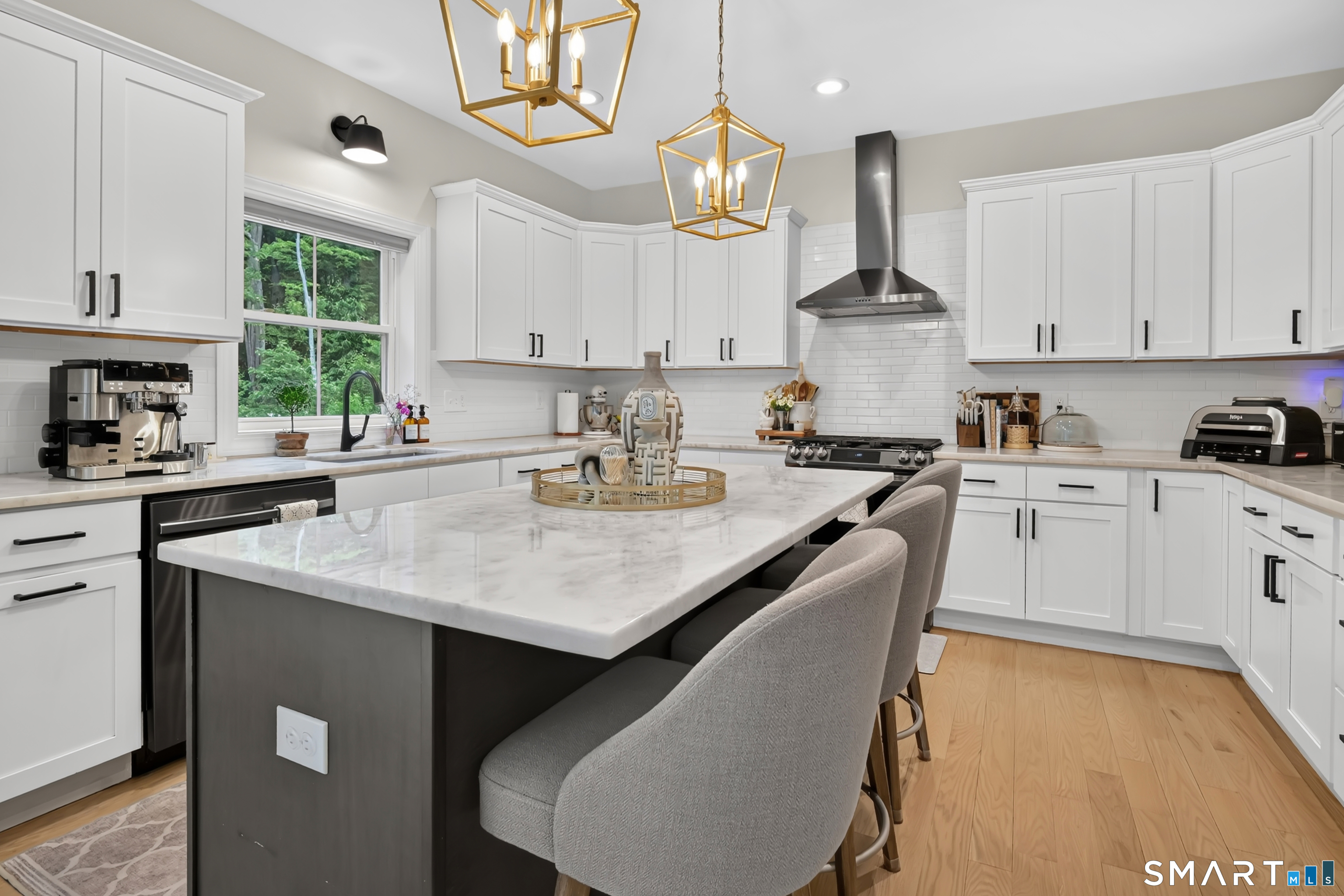 56 Stone House Lane Burlington CT 06013