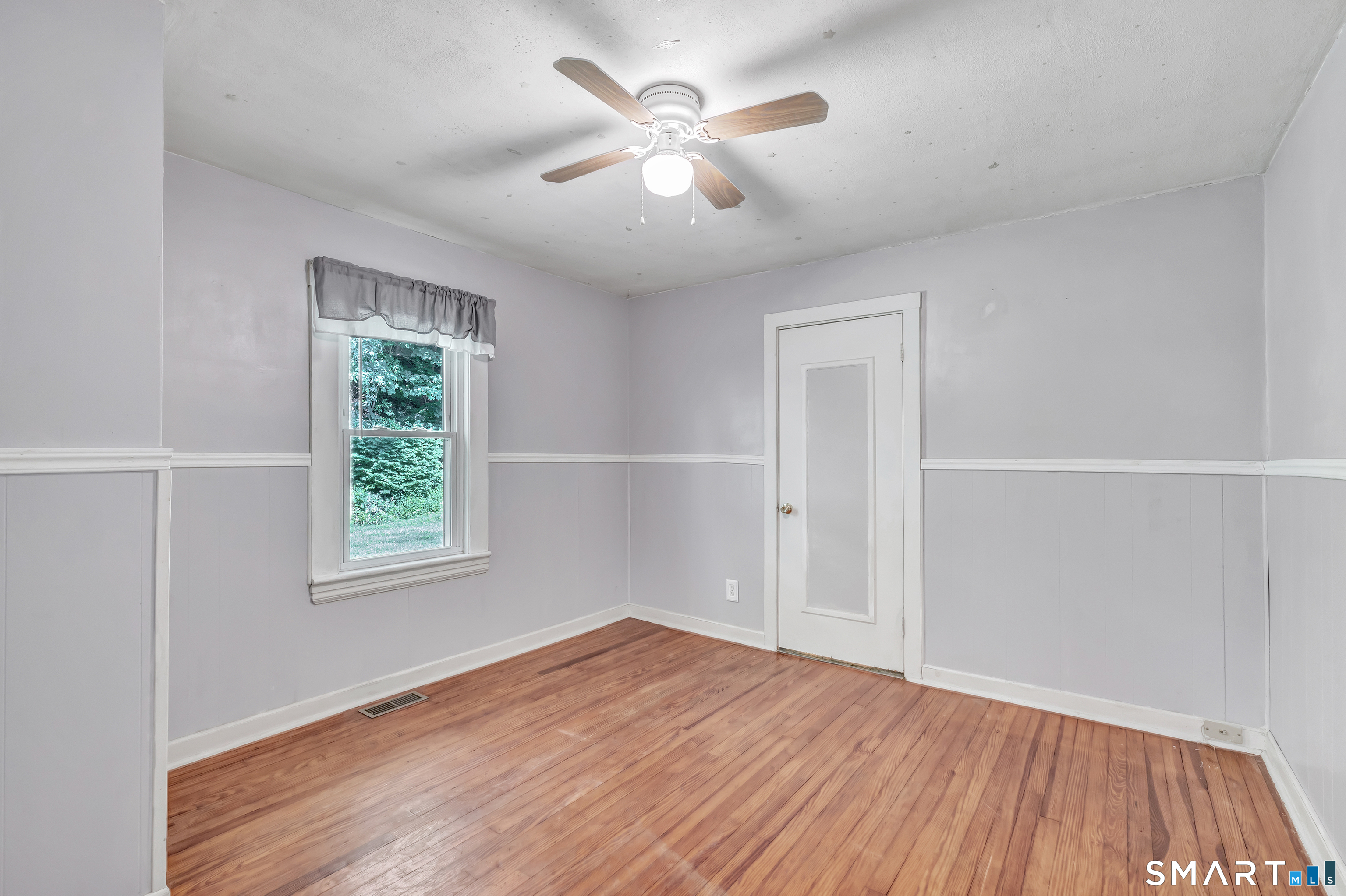 33 Emma Street Seymour CT 06483