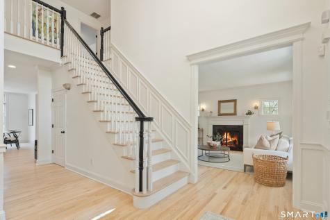 8 Kimberly Court Ridgefield CT 06877
