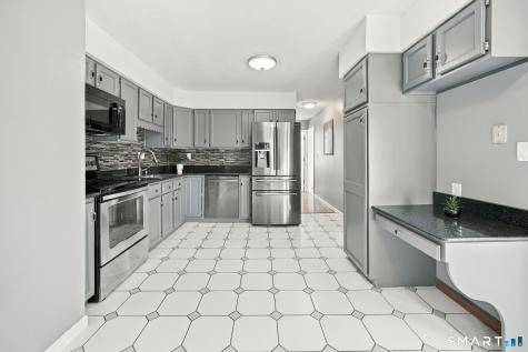 115 Kingston Drive East Hartford CT 06118