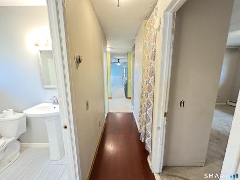 265 Green Manor Terrace Windsor Locks CT 06096