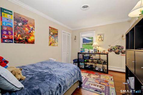 118 Davenport Ridge Lane Stamford CT 06903