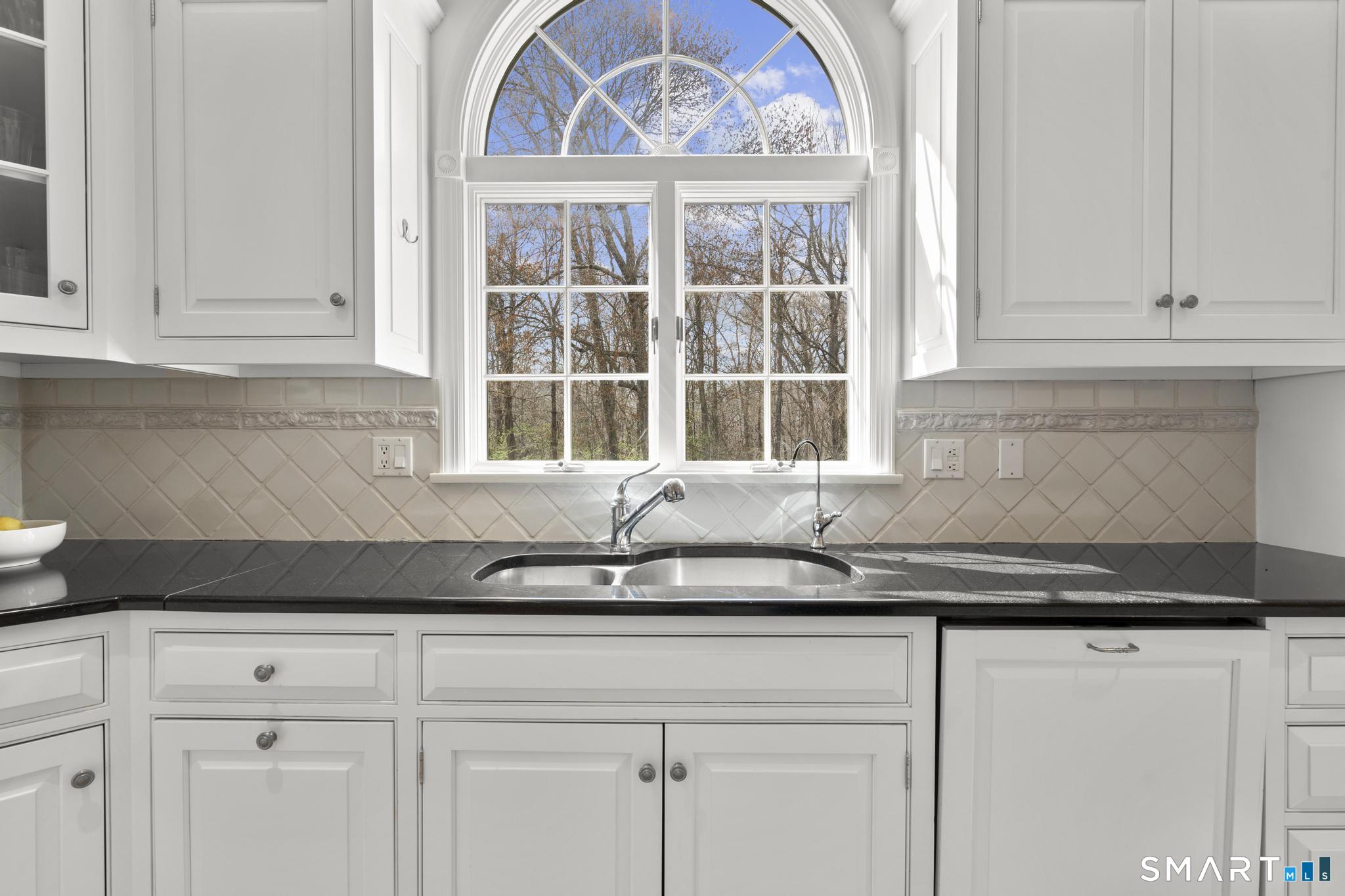 8 Maplewood Lane Wilton CT 06897