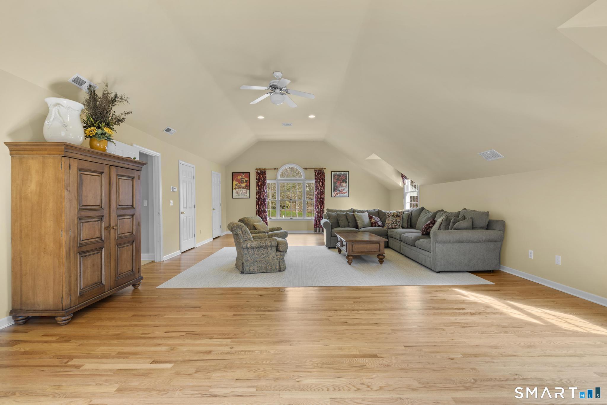 8 Maplewood Lane Wilton CT 06897