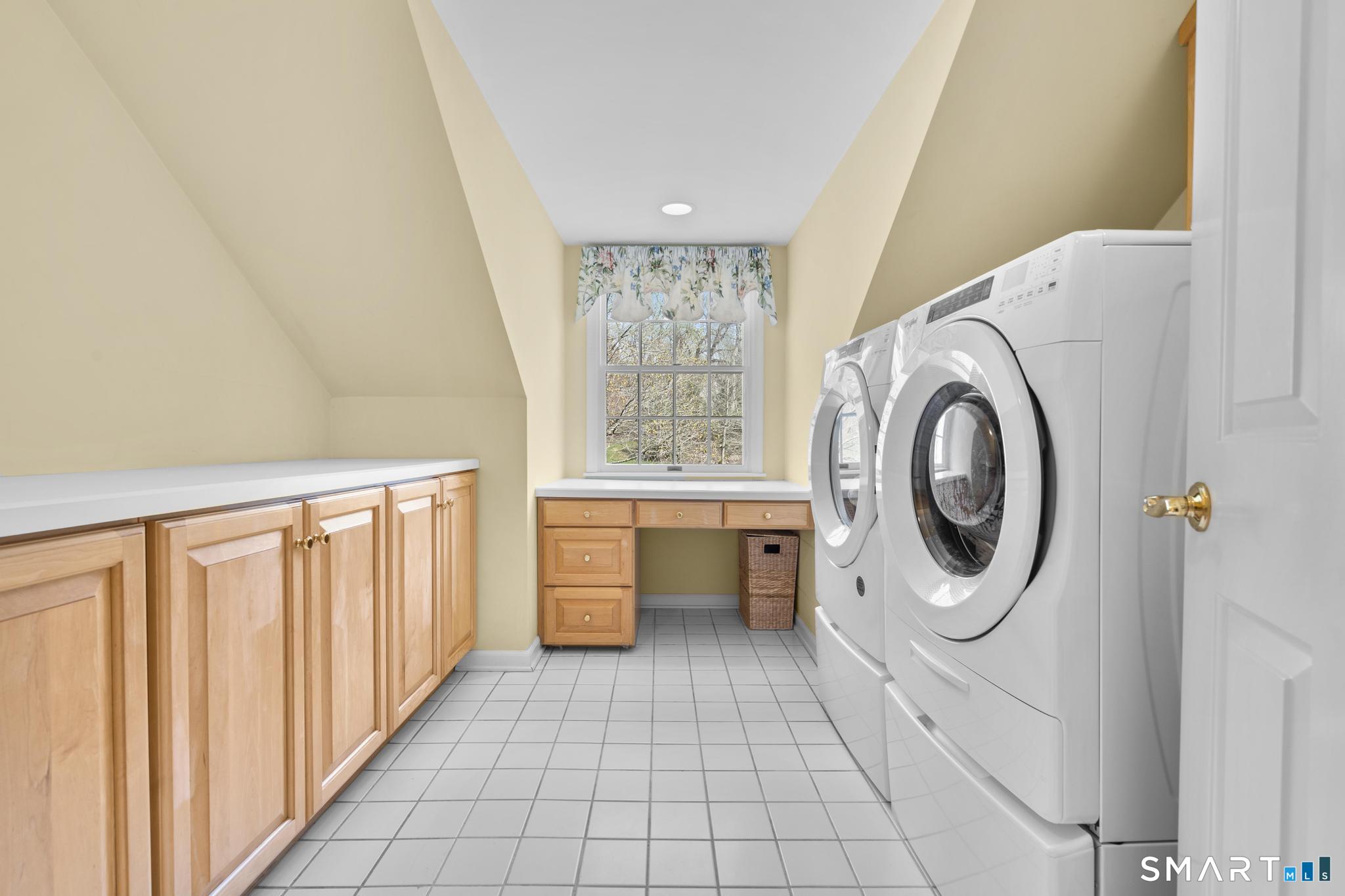 8 Maplewood Lane Wilton CT 06897