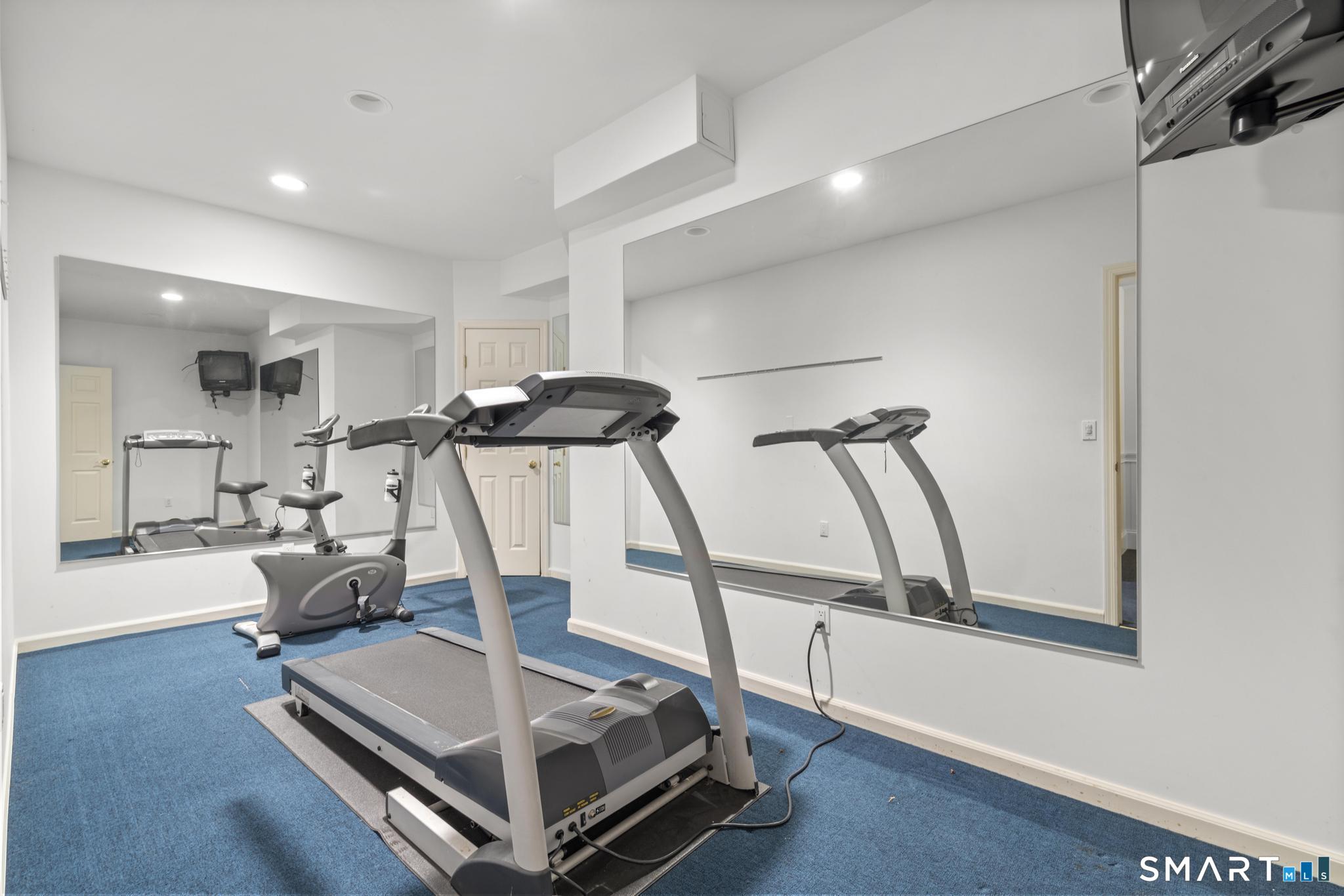8 Maplewood Lane Wilton CT 06897