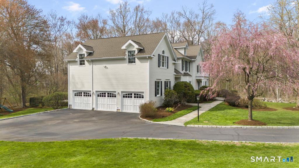 8 Maplewood Lane Wilton CT 06897