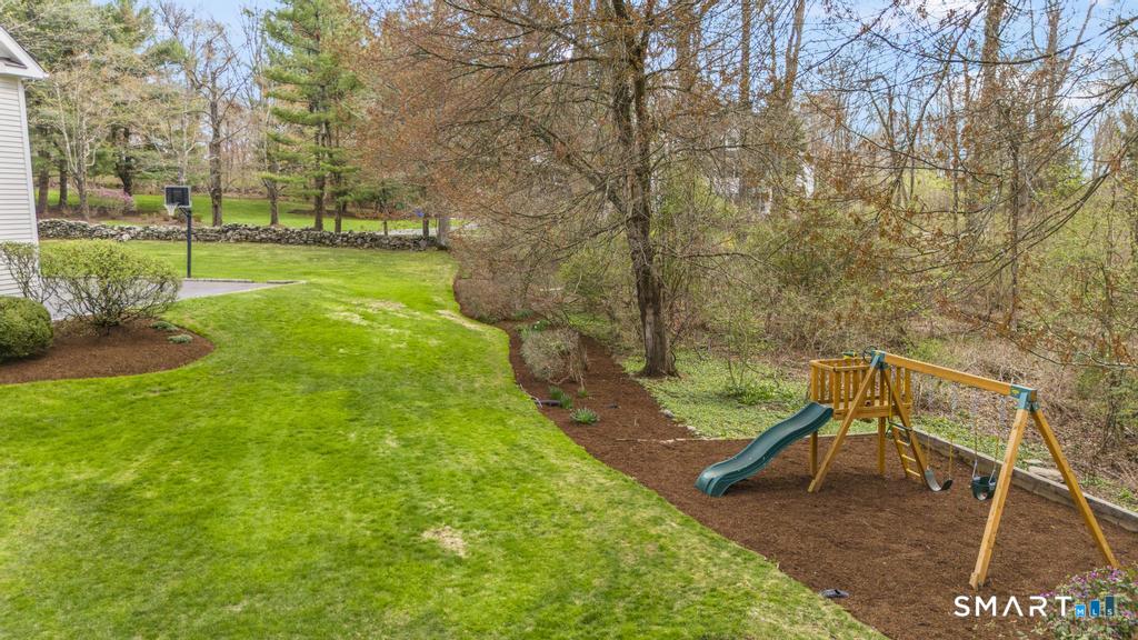 8 Maplewood Lane Wilton CT 06897