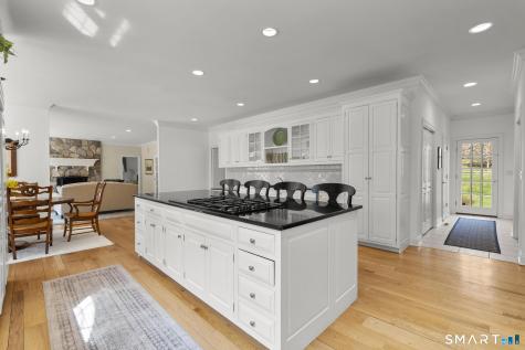 8 Maplewood Lane Wilton CT 06897