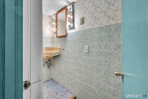 495 Ridge Road Middletown CT 06457