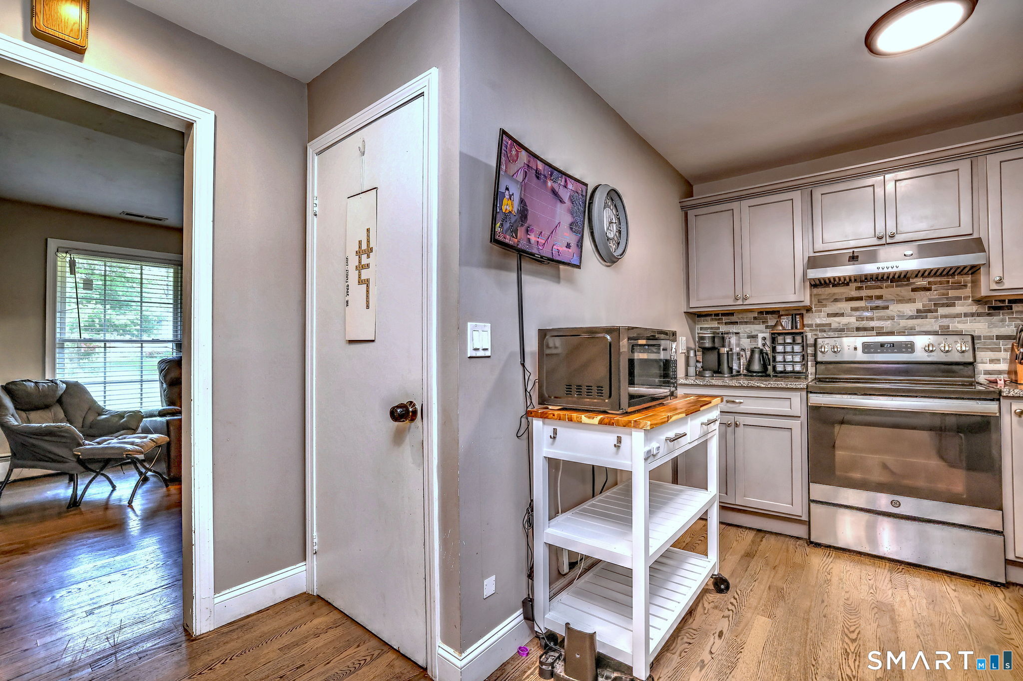 24 Hubbard Road North Branford CT 06471