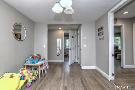 24 Hubbard Road North Branford CT 06471