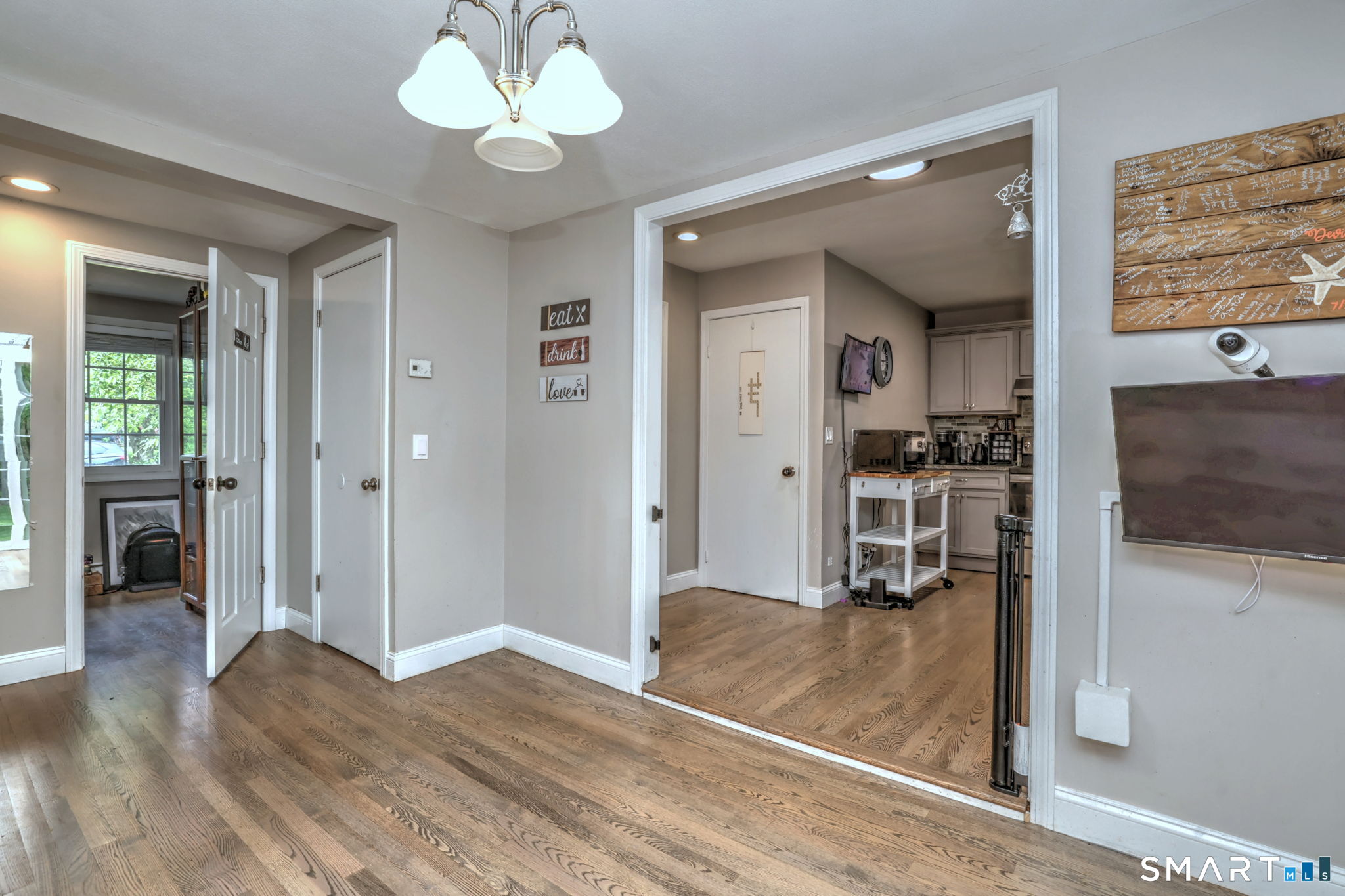 24 Hubbard Road North Branford CT 06471