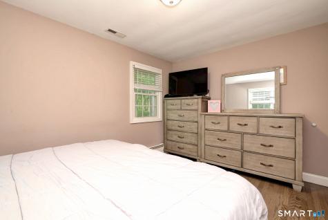 24 Hubbard Road North Branford CT 06471