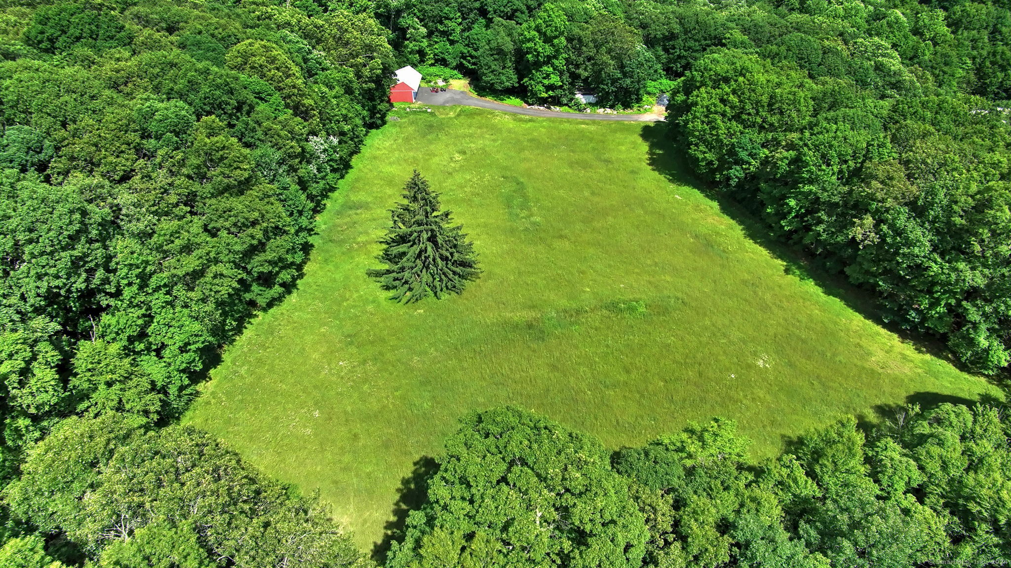 1144 Amity Road Bethany CT 06524