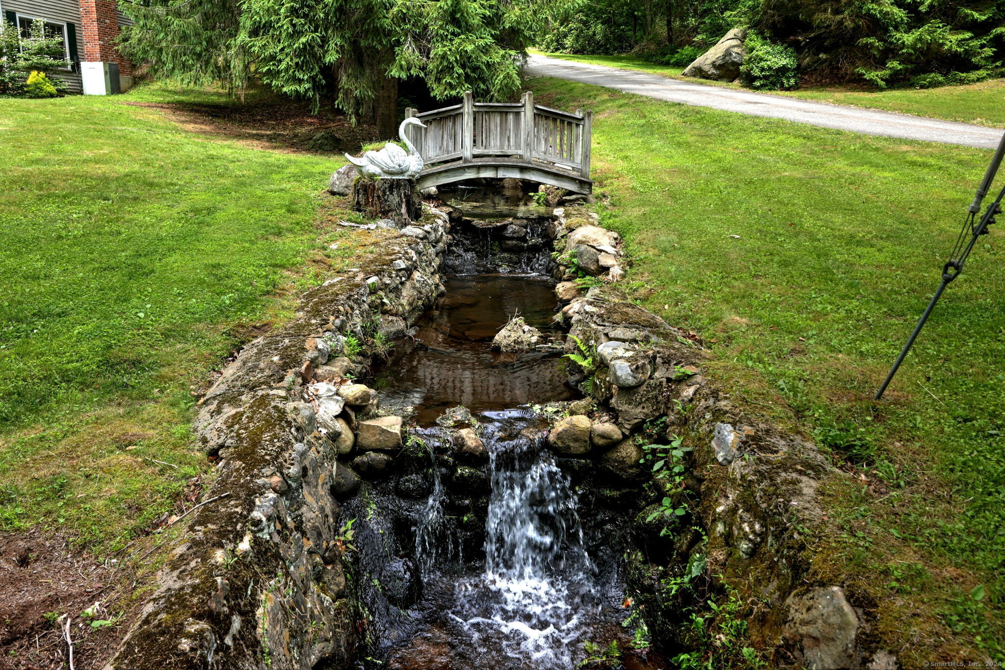 1144 Amity Road Bethany CT 06524